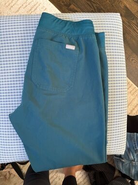 Figs Teal Scrub Pants Large